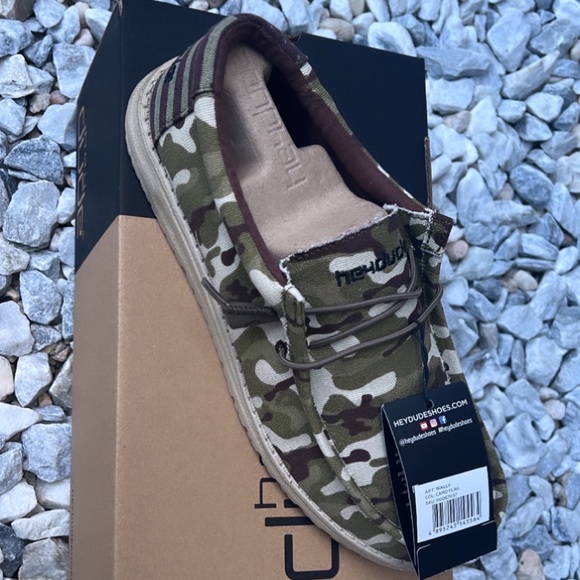 Hey Dude Other - Men Army Edition Wally Camo Flag Hey Dudes